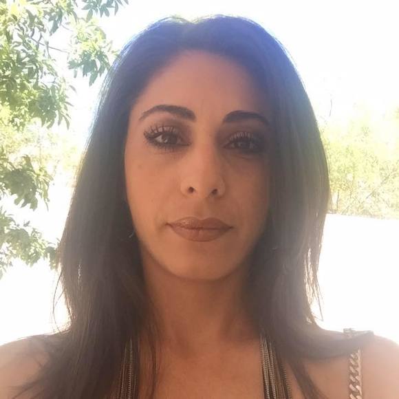 Meet your Posher, Anita - Picture 1 of 1